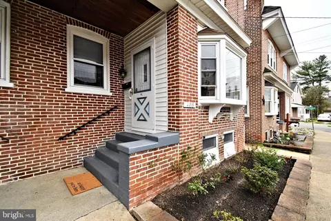 408 1st Ave, Phoenixville, PA 19460