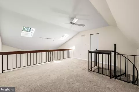 Entry Way - 242 Valley Stream Ln, Chesterbrook, PA 19087 photo 5 of 5
