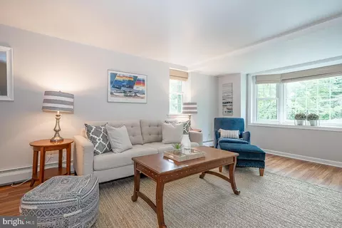Living - 213 N Fairfield Rd, Devon, PA 19333 photo 6 of 6