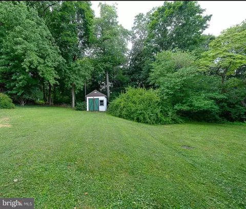 Exterior - 213 N Fairfield Rd, Devon, PA 19333 photo 8 of 8