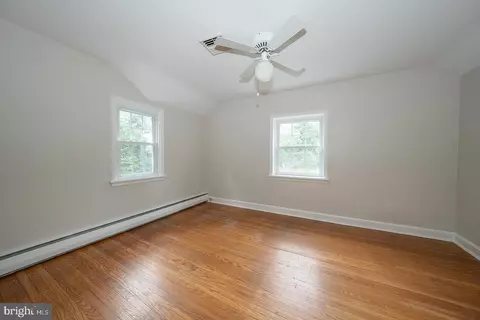 Bedroom - 213 N Fairfield Rd, Devon, PA 19333 photo 4 of 4