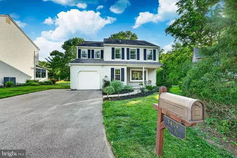1409 Ashcom Dr, Downingtown, PA 19335