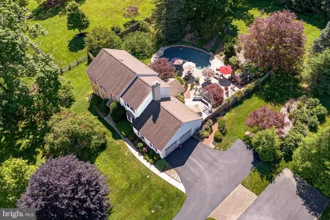 1002 Farm Ln, West Chester, PA 19382