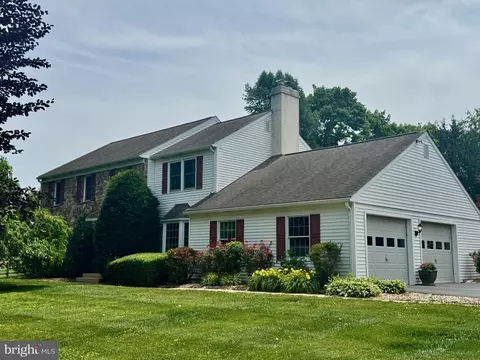 1002 Farm Ln, West Chester, PA 19382