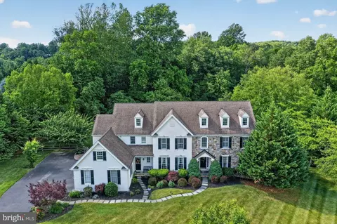 1704 Chantilly Ln, Chester Springs, PA 19425