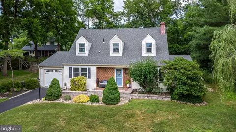 215 Colwyn Ter, West Chester, PA 19380