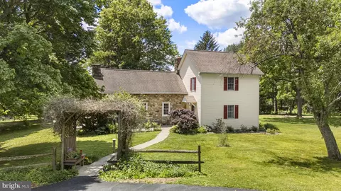 404 Indian Run Rd, Glenmoore, PA 19343