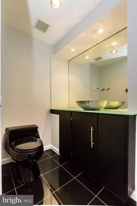 Bath - 331 Bristol Cir, Exton, PA 19341 photo 1 of 6