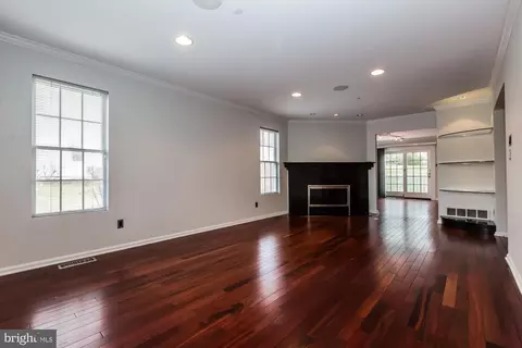 Living - 331 Bristol Cir, Exton, PA 19341 photo 5 of 16