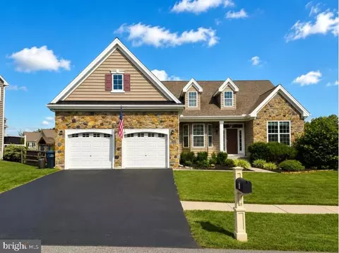 7 Denise Dr, Avondale, PA 19311