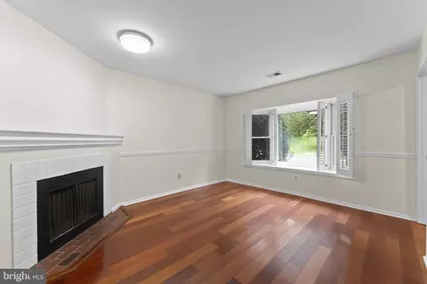 Living - 10 Elan Ln, Chesterbrook, PA 19087 photo 1 of 7