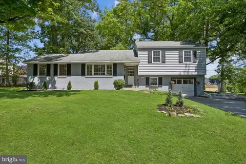 543 Midland Ave, Berwyn, PA 19312