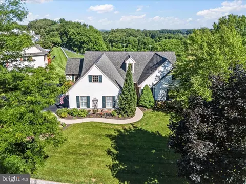 243 S Pine St, Elverson, PA 19520
