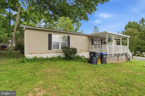 1 Orchard Ln, Spring City, PA 19475