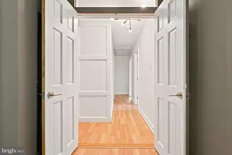 Entry Way - 575 W Valley Rd, Wayne, PA 19087 photo 7 of 9