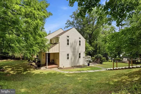 Exterior - 575 W Valley Rd, Wayne, PA 19087 photo 2 of 19