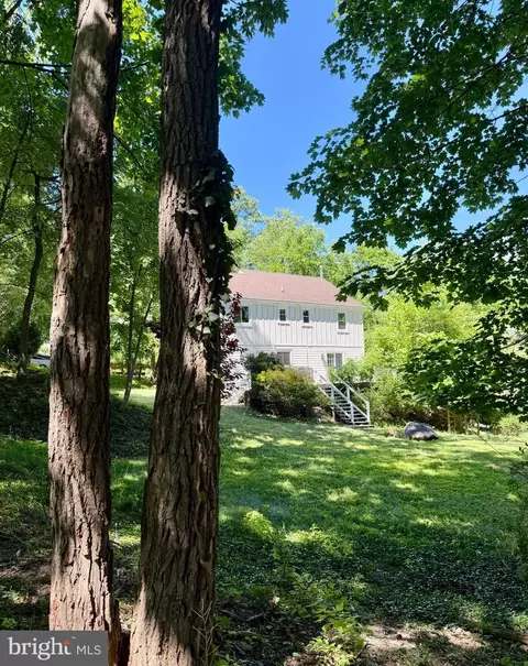 Exterior - 575 W Valley Rd, Wayne, PA 19087 photo 8 of 19