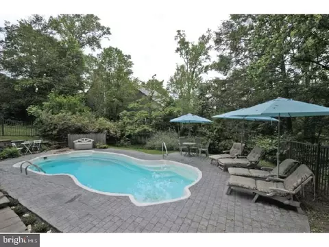 Exterior - 575 W Valley Rd, Wayne, PA 19087 photo 6 of 19