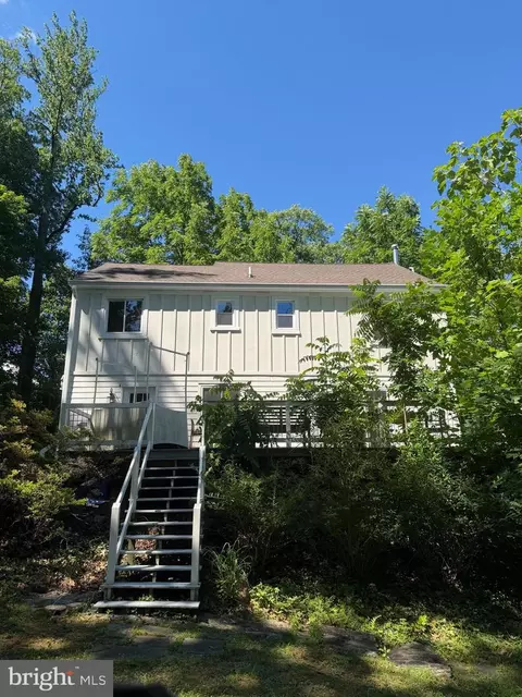 Exterior - 575 W Valley Rd, Wayne, PA 19087 photo 9 of 19