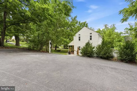 Exterior - 575 W Valley Rd, Wayne, PA 19087 photo 15 of 19