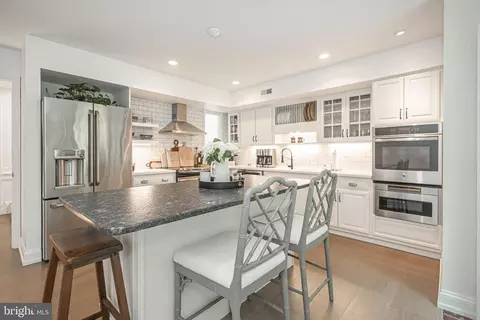 Kitchen - 8 Sugar Knoll Dr, Devon, PA 19333 photo 2 of 7