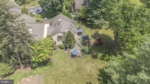 View/Area - 8 Sugar Knoll Dr, Devon, PA 19333 photo 1 of 2