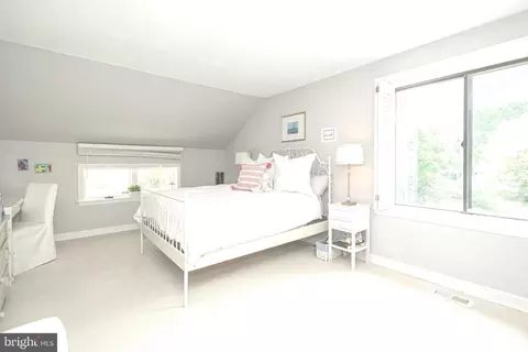 Bedroom - 8 Sugar Knoll Dr, Devon, PA 19333 photo 7 of 8