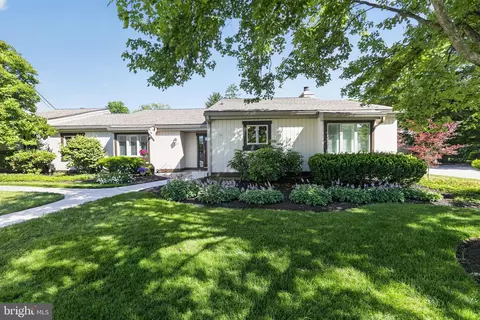 330 Devon Way #330, West Chester, PA 19380