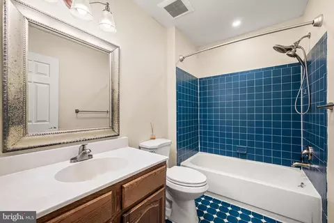 Bath - 82 Amity Dr, Chesterbrook, PA 19087 photo 4 of 4