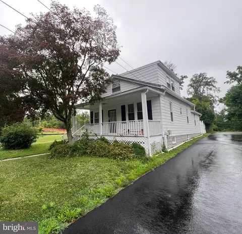 1019 Riverside Dr, Pottstown, PA 19465