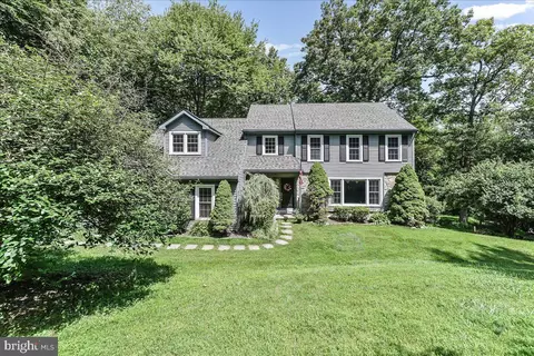 1535 Red Rock Dr, Downingtown, PA 19335