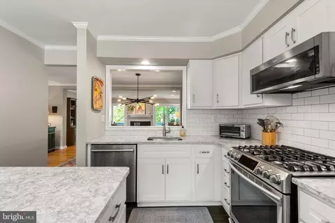 Kitchen - 79 Andover Ct, Chesterbrook, PA 19087 photo 3 of 4
