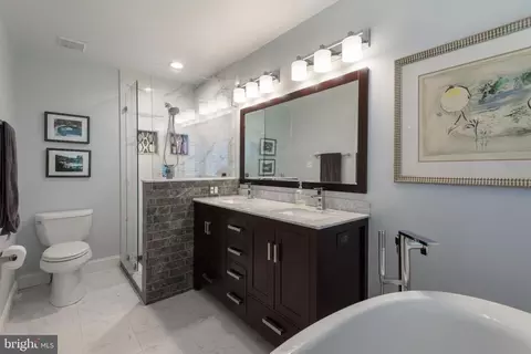 Bath - 79 Andover Ct, Chesterbrook, PA 19087 photo 3 of 5