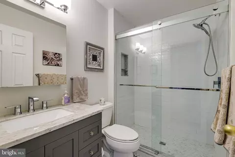 Bath - 79 Andover Ct, Chesterbrook, PA 19087 photo 4 of 5