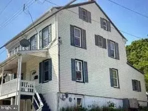 22 S Church St, Spring City, PA 19475