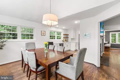 Dining - 661 Old Eagle School Rd, Wayne, PA 19087 photo 2 of 2