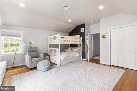 Bedroom - 661 Old Eagle School Rd, Wayne, PA 19087 photo 8 of 8