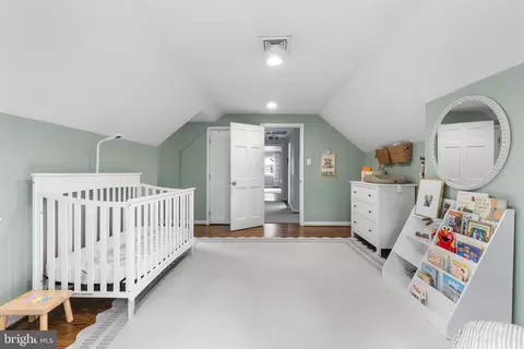 Bedroom - 661 Old Eagle School Rd, Wayne, PA 19087 photo 6 of 8