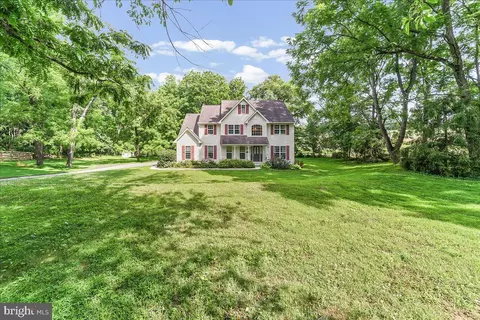 186 White Doe Dr, Lincoln University, PA 19352