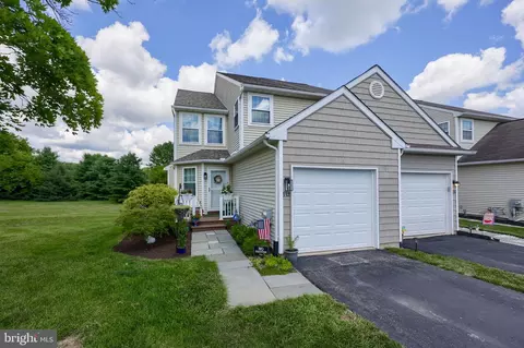 332 Gavin Dr, Coatesville, PA 19320
