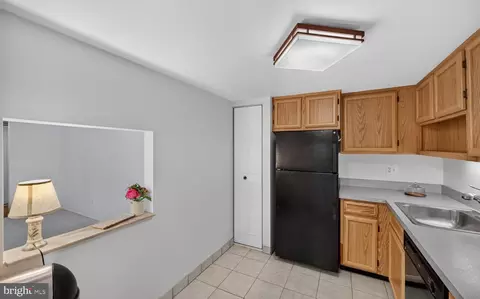 Kitchen - 285 Old Forge Xing #285, Devon, PA 19333 photo 1 of 4
