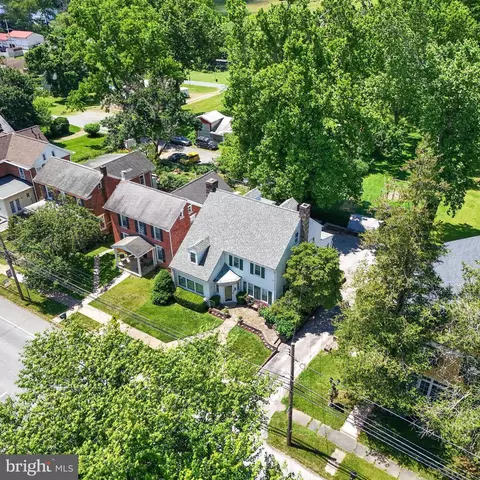 408 Pennsylvania Ave, Avondale, PA 19311