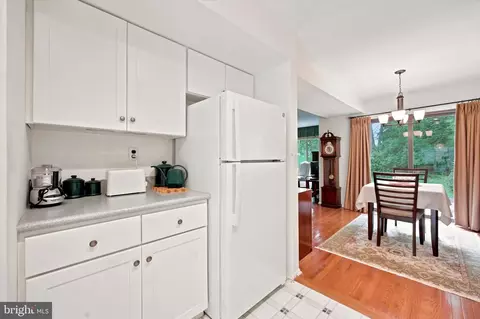 Kitchen - 303 Hanover Ct, Chesterbrook, PA 19087 photo 2 of 3