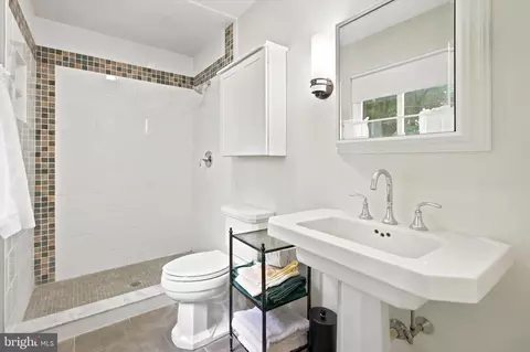 Bath - 303 Hanover Ct, Chesterbrook, PA 19087 photo 2 of 3