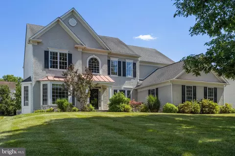 159 Applegate Dr, West Chester, PA 19382