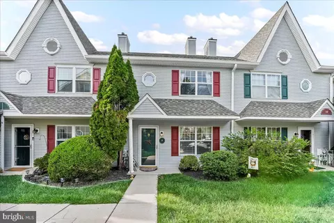 9 Wendy Way #42, Phoenixville, PA 19460