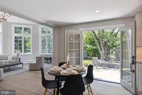 Dining - 1110 W Valley Rd, Wayne, PA 19087 photo 2 of 5