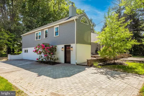 Exterior - 1110 W Valley Rd, Wayne, PA 19087 photo 6 of 11