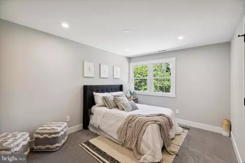 Bedroom - 1110 W Valley Rd, Wayne, PA 19087 photo 5 of 6