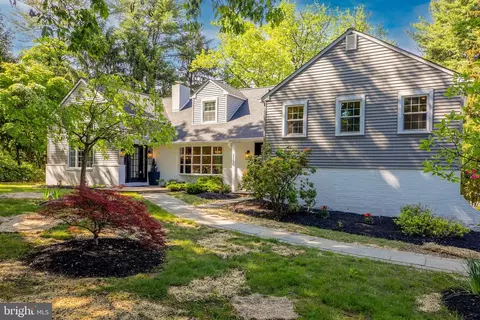 Exterior - 1110 W Valley Rd, Wayne, PA 19087 photo 2 of 11
